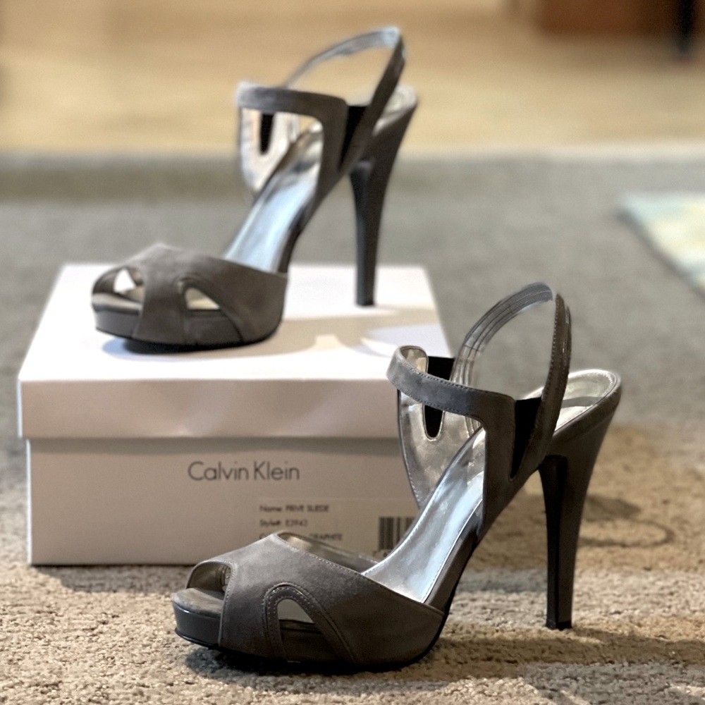 Calvin Klein Prive Suede Gray Peep toe Heels-Size 8.5